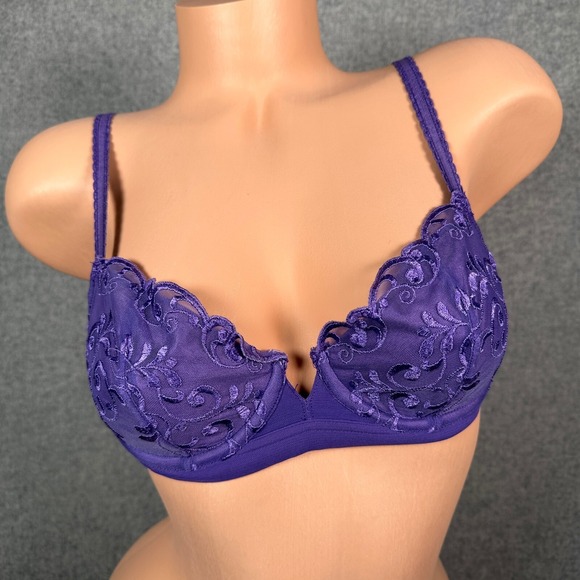 Victoria's Secret Other - Vintage Victorias Secret 34B Bra Womens Adjustable Purple Embroidered Floral